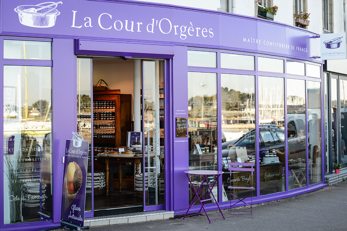 La boutique violette